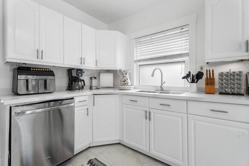Beautiful Renovated Oasis
